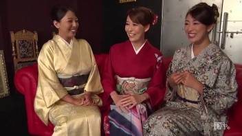 Beautiful Mature Woman Kimono Orgy / Bewitching Edition 1